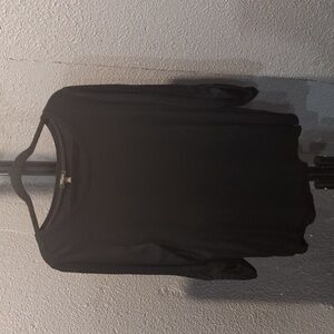 Black shirt with adjustable sleeves
